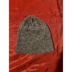 Old Navy Beanie Unisex One Size Gray Knit Acrylic Winter Hat Cozy Cold Weather